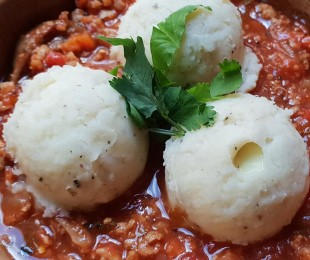 Fufu z Gulaszem